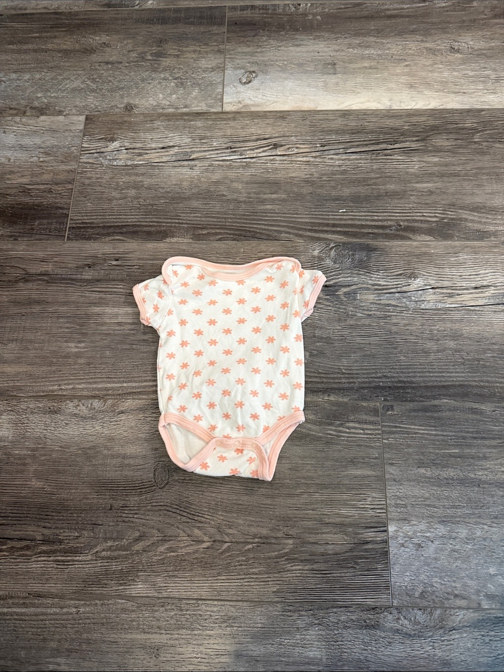 Kyle & Deena Baby Girl Short Sleeve Floral Bodysuit — White & Light Pink